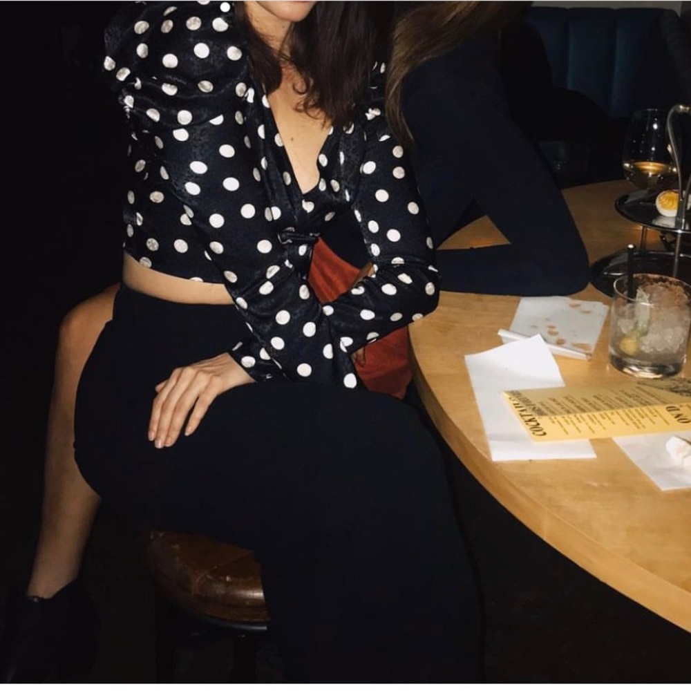 black and white polka dot mini crop top w/ balloon shoulders for exaggeration
